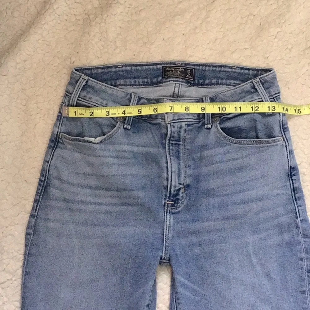 🌸 Abercrombie 🌴 Simone high rise fray hem ankle Jeans - Picture 8 of 13